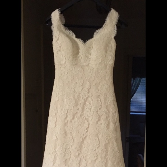 Paloma Blanca Rosalyn Lace Bridal Gown - Picture 2 of 7